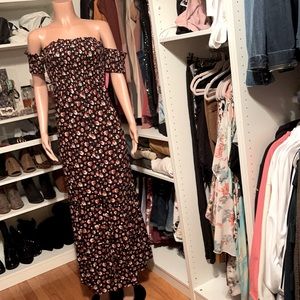 NWT xhilaration Cardi B maxi dress with pockets